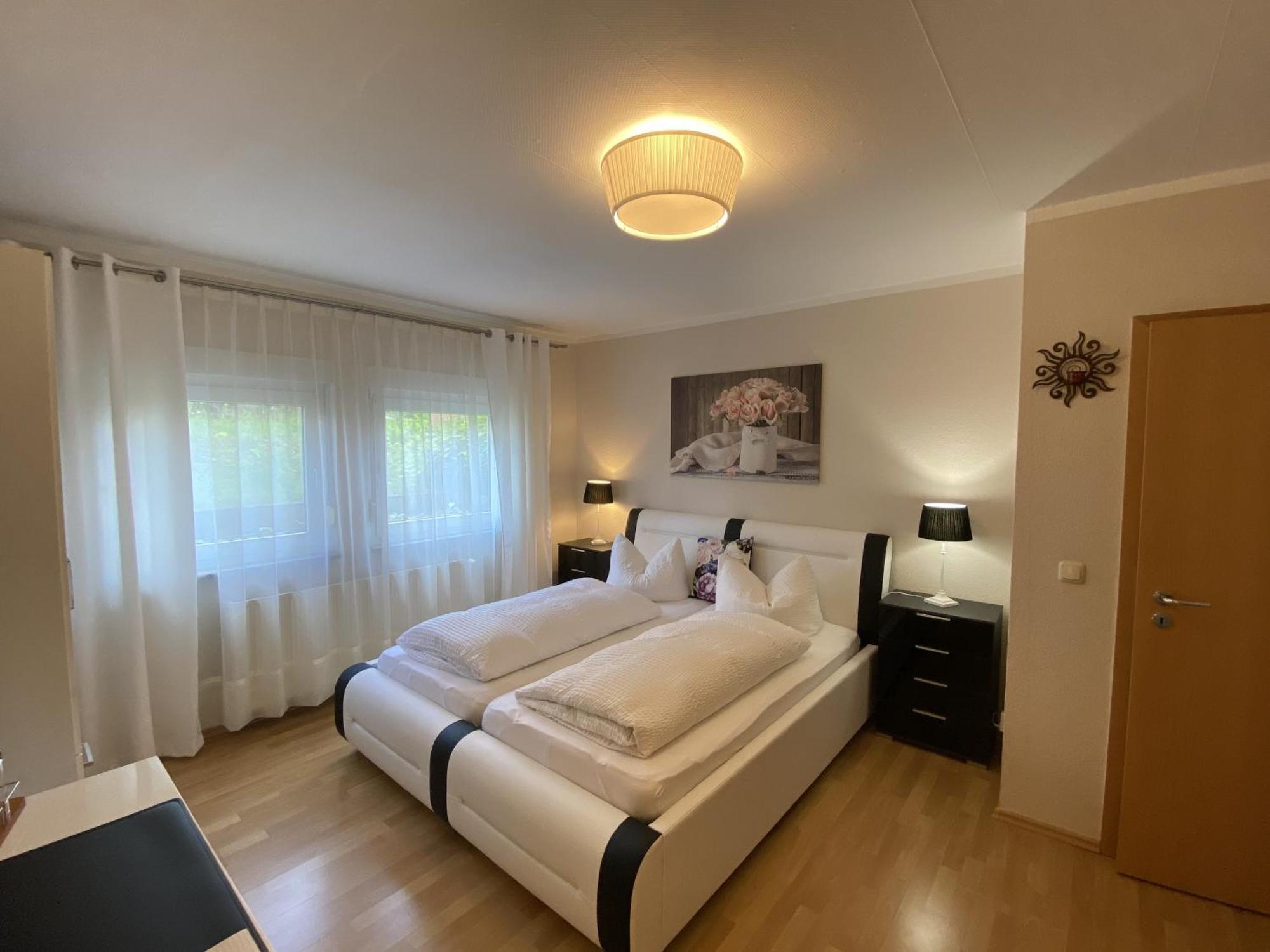 Apartments Und Zimmer Gaestehaus Matthias Dresden Room photo